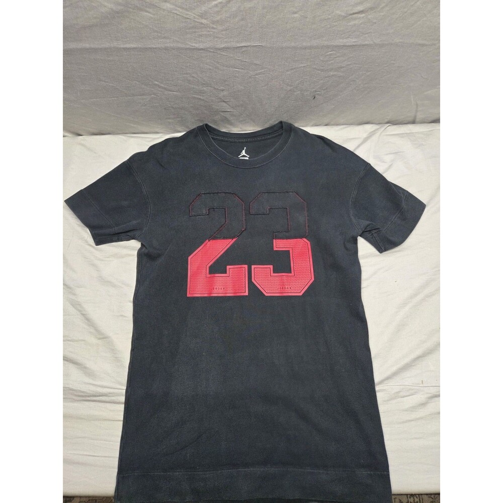 Nike Men's Air Jordan Shirt Size Small Black 23 Michael Jordan T-Shirt Cotton